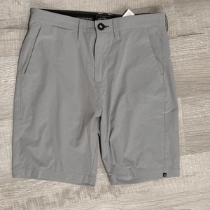 grey billabong shorts!